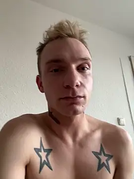 Snapshot of Yankees- chatting on 01.28.25 Yankees- online show from 01.28.25