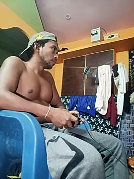 Snapshot of bigcock_thick chatting on 03.08.25 bigcock thick online show from 03.08.25