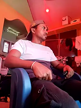 Snapshot of bigcock_thick chatting on 03.11.25 bigcock thick online show from 03.11.25