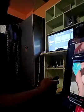 Snapshot of bigcock_thick chatting on 10.01.25 bigcock thick online show from 10.01.25