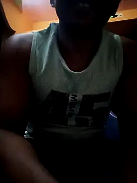 Snapshot of bigcock_thick chatting on 10.18.25 bigcock thick online show from 10.18.25