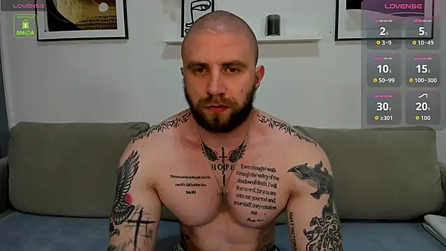 Snapshot of Gerard_Finbar chatting on 11.27.25 Gerard Finbar online show from 11.27.25