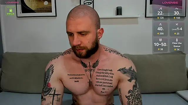 Snapshot of Gerard_Finbar chatting on 11.28.25 Gerard Finbar online show from 11.28.25