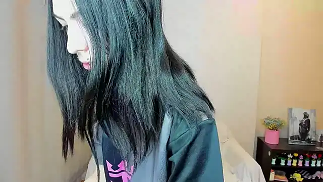 ErlinaBuoy online show from 06.19.26