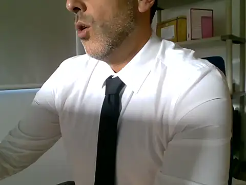 66MA69 online show from 10.04.25