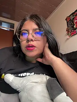 viccky vick online show from 02.18.25