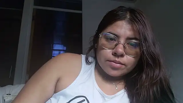 Snapshot of viccky_vick chatting on 03.25.26 viccky vick online show from 03.25.26