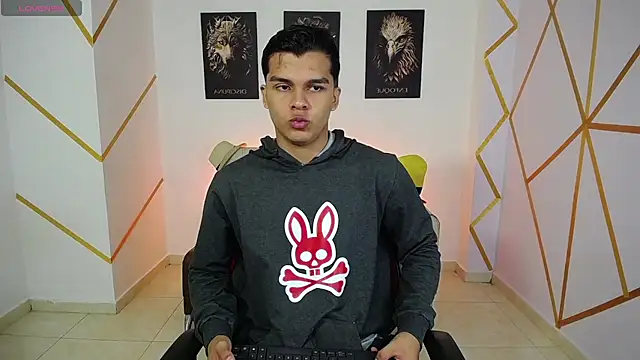 Snapshot of Dwayne_Brown chatting on 02.09.25 Dwayne Brown online show from 02.09.25