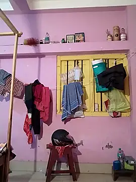 Snapshot of Multiple121 chatting on 02.20.25 Multiple121 online show from 02.20.25