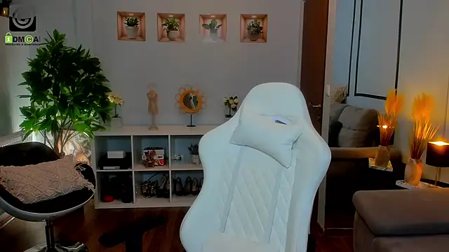 Anya-Ray online show from 11.12.25