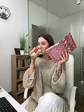 Anya-Ray online show from 05.04.26
