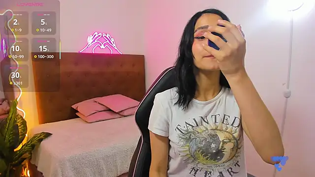 Snapshot of palmerfox_tay chatting on 12.01.25 palmerfox tay online show from 12.01.25