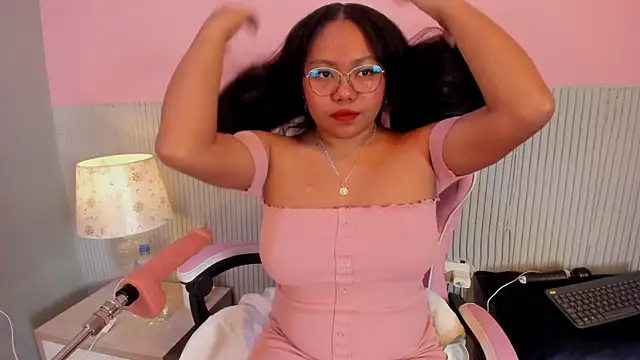 yeikafoxy online show from 11.18.25