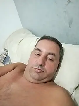 Snapshot of Cruelmalvado chatting on 12.14.25 Cruelmalvado online show from 12.14.25