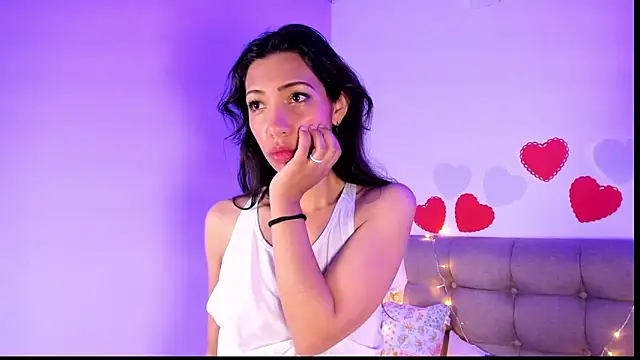 Snapshot of Miss_veronicaa2 chatting on 02.13.25 Miss veronicaa2 online show from 02.13.25