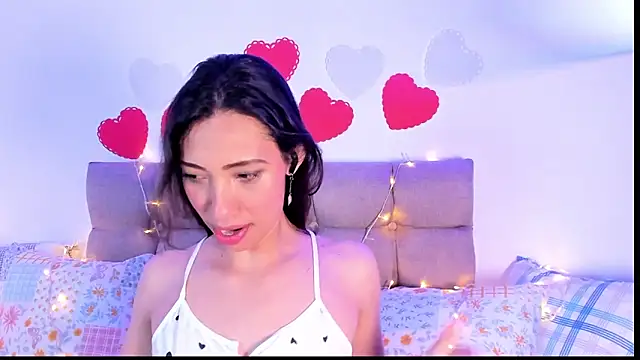 Snapshot of Miss_veronicaa2 chatting on 02.14.25 Miss veronicaa2 online show from 02.14.25