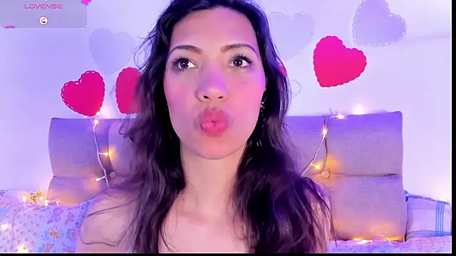Snapshot of Miss_veronicaa2 chatting on 02.14.25 Miss veronicaa2 online show from 02.14.25