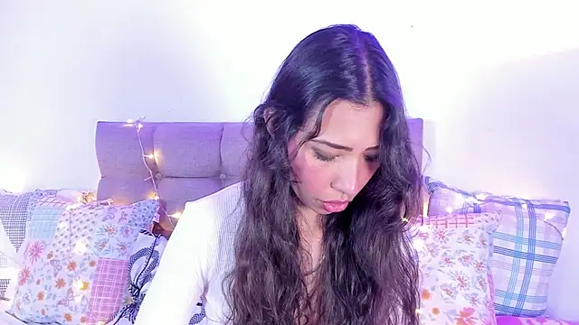 Snapshot of Miss_veronicaa2 chatting on 02.17.25 Miss veronicaa2 online show from 02.17.25
