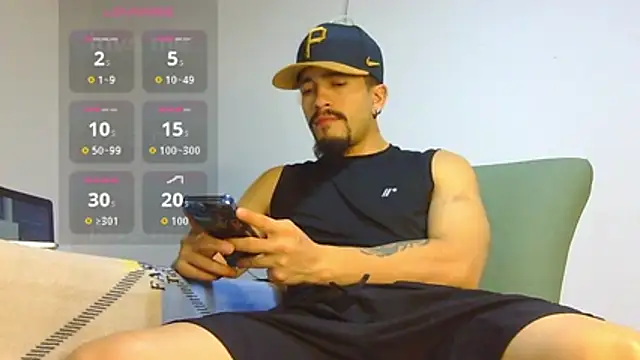 Snapshot of Keiviid chatting on 08.02.26 Keiviid online show from 08.02.26