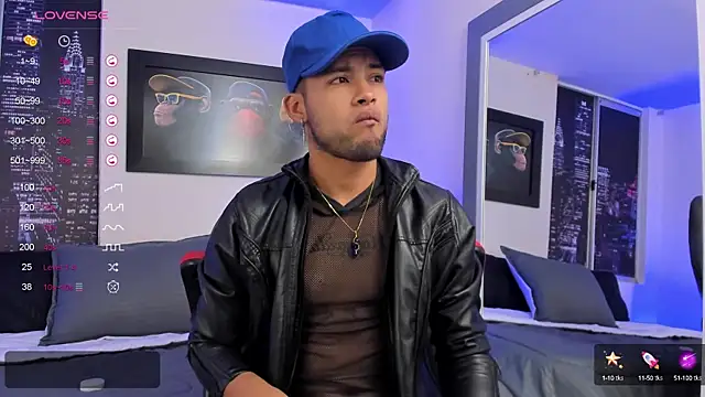 Max Conor1 online show from 02.06.25