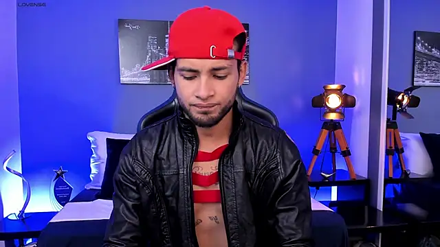 Max Conor1 online show from 09.25.25