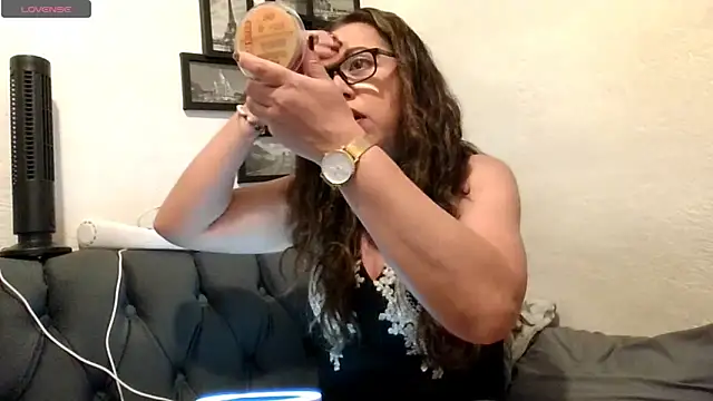 MirandaLatinaLovely online show from 04.30.26