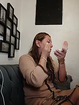 Snapshot of MirandaLatinaLovely chatting on 07.09.26 MirandaLatinaLovely online show from 07.09.26