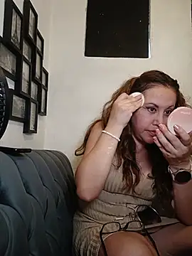 Snapshot of MirandaLatinaLovely chatting on 07.28.26 MirandaLatinaLovely online show from 07.28.26