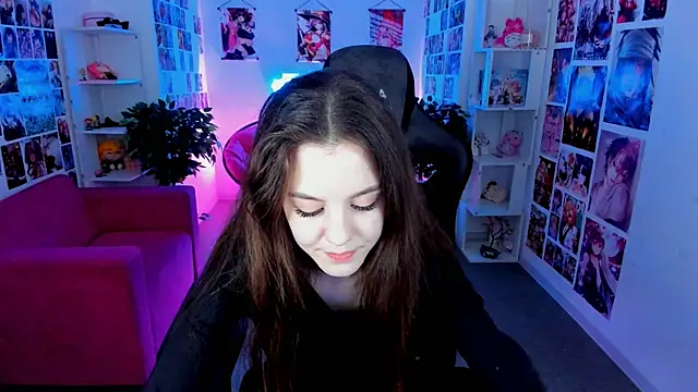 MilaStoyne online show from 03.14.25