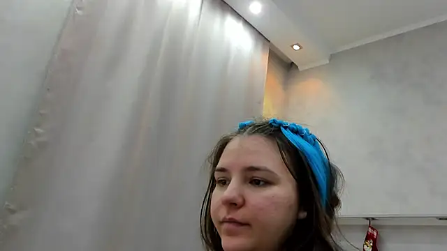 Snapshot of Jenny_Jimmy chatting on 01.08.26 Jenny Jimmy online show from 01.08.26