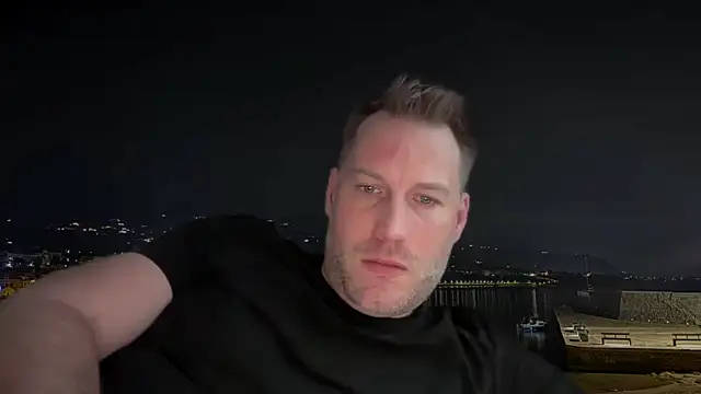 Snapshot of Christian87xxx chatting on 02.09.25 Christian87xxx online show from 02.09.25