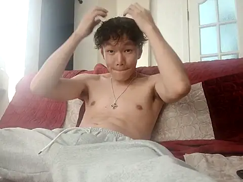 Snapshot of ChaseMl chatting on 09.18.25 ChaseMl online show from 09.18.25