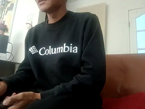 Snapshot of ChaseMl chatting on 09.24.25 ChaseMl online show from 09.24.25