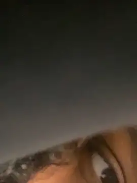 Snapshot of DaniJohnson chatting on 02.12.25 DaniJohnson online show from 02.12.25