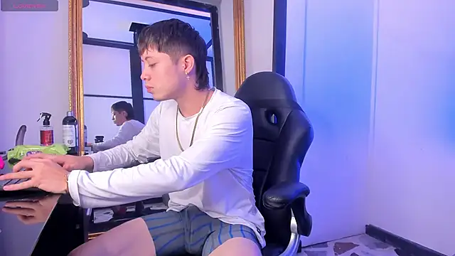 marcuscollins1  online show from 09.25.25