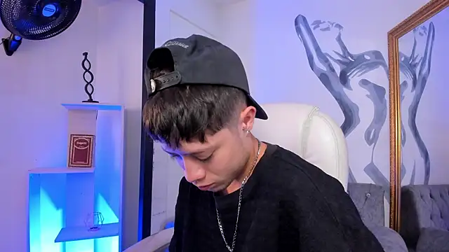 marcuscollins1  online show from 06.19.26