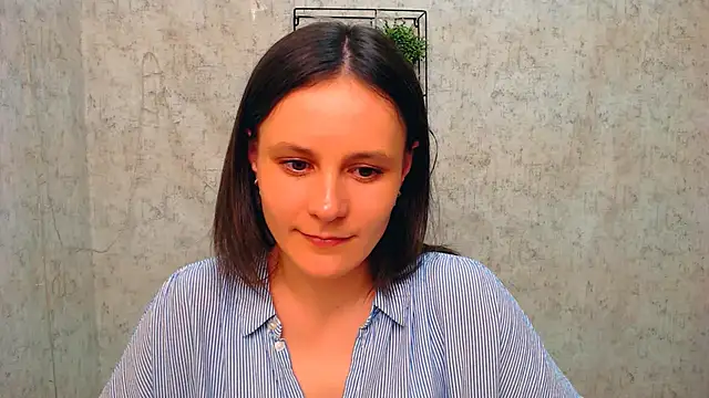 ValeriaHeart  online show from 02.21.25