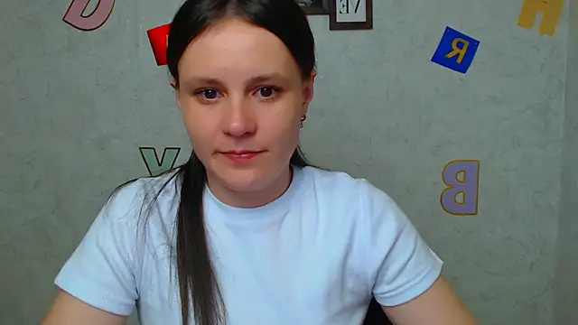 ValeriaHeart  online show from 03.17.25