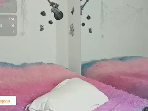 Snapshot of Sofiadelacruz chatting on 03.14.25 Sofiadelacruz online show from 03.14.25