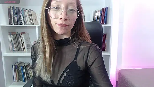 Snapshot of Carlin_Diaz chatting on 02.10.25 Carlin Diaz online show from 02.10.25