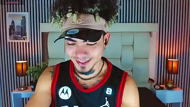 LihanJor 23 online show from 10.25.25