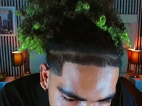 LihanJor 23 online show from 11.18.25