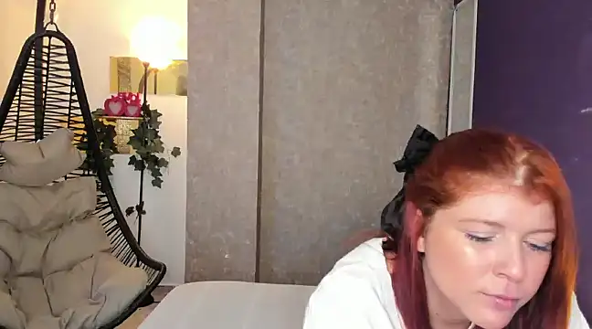 Snapshot of FelicitaSweet chatting on 02.18.25 FelicitaSweet online show from 02.18.25