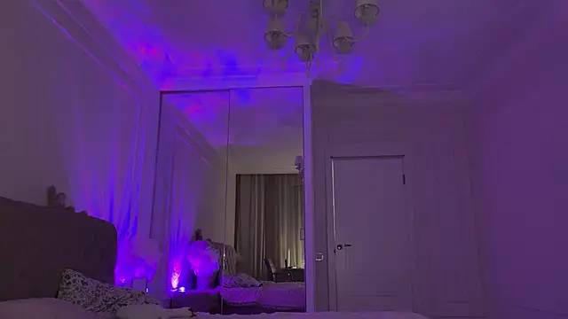 Snapshot of Kisskeyy chatting on 02.09.25 Kisskeyy online show from 02.09.25