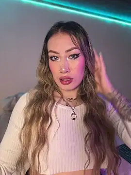 Snapshot of Lally_Valencia__ chatting on 11.09.25 Lally Valencia online show from 11.09.25