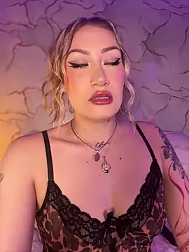 Snapshot of Lally_Valencia__ chatting on 01.06.26 Lally Valencia online show from 01.06.26