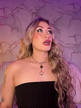 Snapshot of Lally_Valencia__ chatting on 02.08.26 Lally Valencia online show from 02.08.26