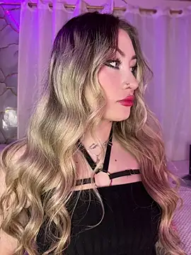 Lally Valencia   online show from 06.13.26