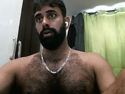 Snapshot of indianhairybull chatting on 11.04.25 indianhairybull online show from 11.04.25