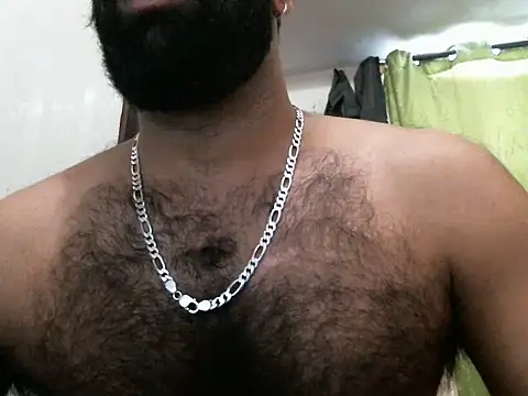 Snapshot of indianhairybull chatting on 12.02.25 indianhairybull online show from 12.02.25